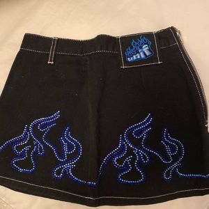 unif skirt ! 💘💘